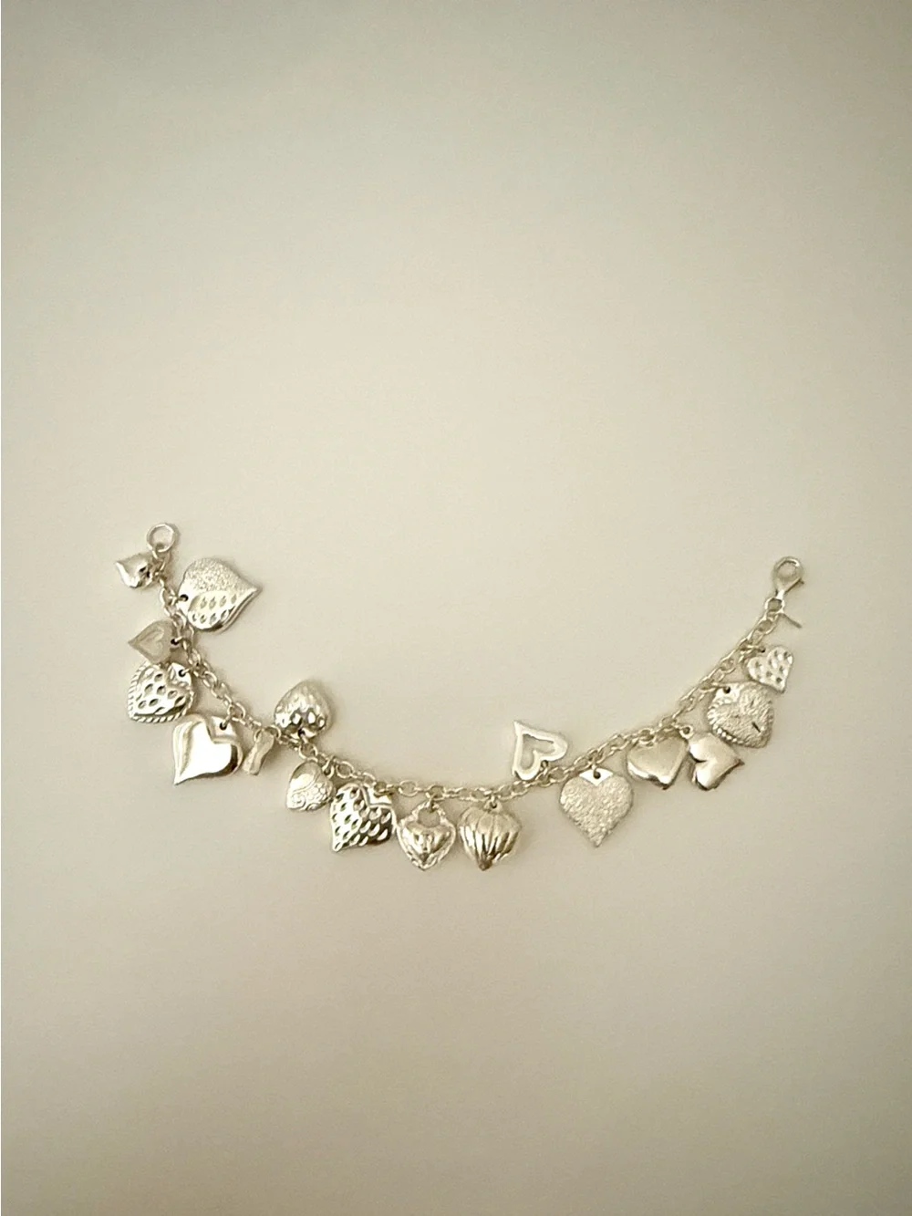 Vintage JCM (Jacmel) Mauritius 925 sterling silver 17-heart charm bracelet